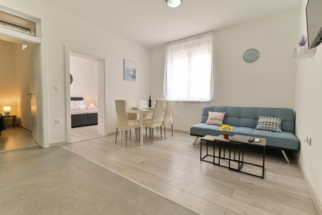 Apartmani Castrum Kaštela Exteriér fotografie